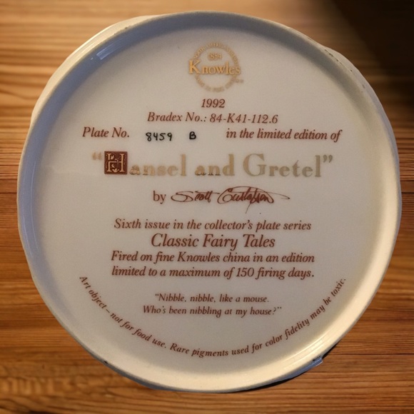 KNOWLES “Hansel & Gretel” Vintage Collector’s Plate 22K Gold Rim COA 8.5” diam. - Picture 4 of 5